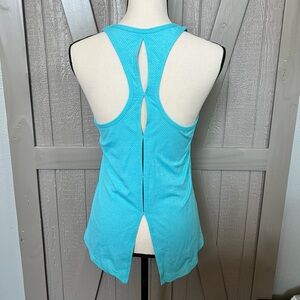 NWOT-Lorna Jane Aqua Tank Top with Back Cutout.